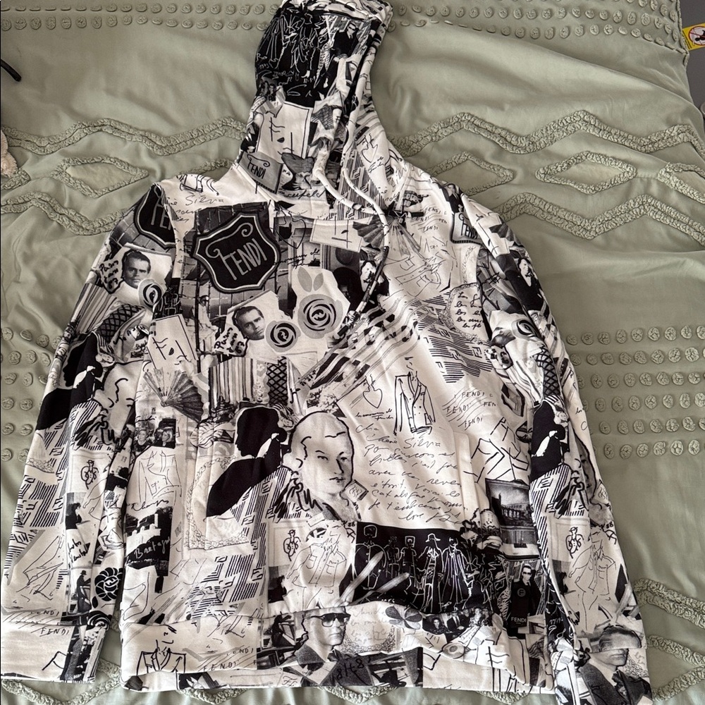 Fendi Monochrome Graphic Print Top